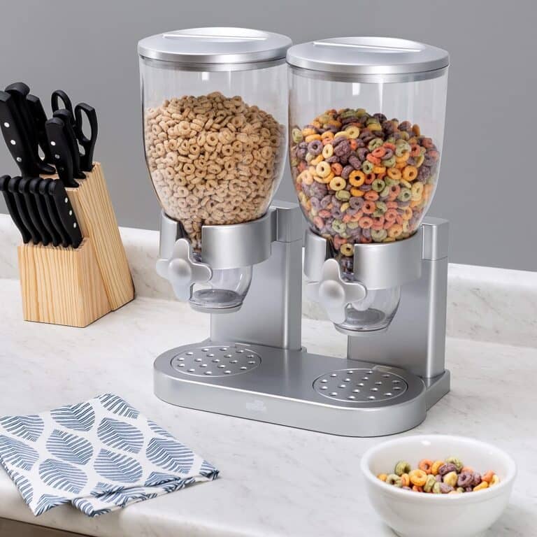 How awesome are these cereal dispensers!