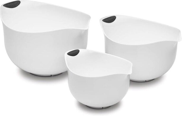 Price drop! This Cuisinart Mixing Bowls is only $14.99 (Reg. $32.99) at the time of this post!!