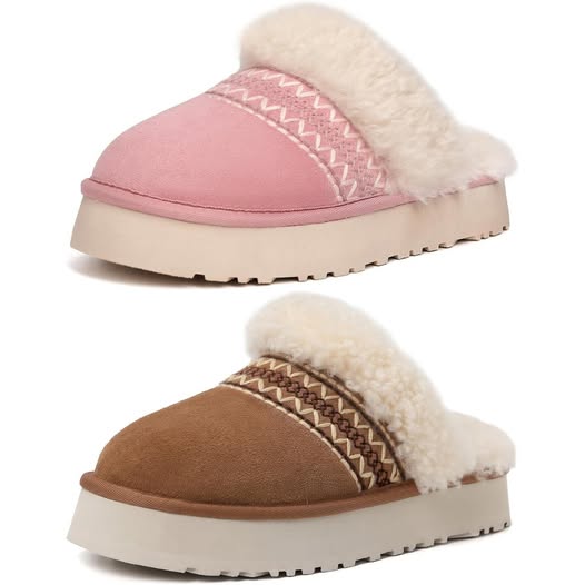 These slippers look SOOOOO soft and cozy.