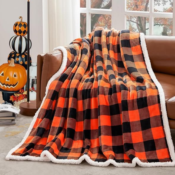 These Halloween Blankets drop 50%off