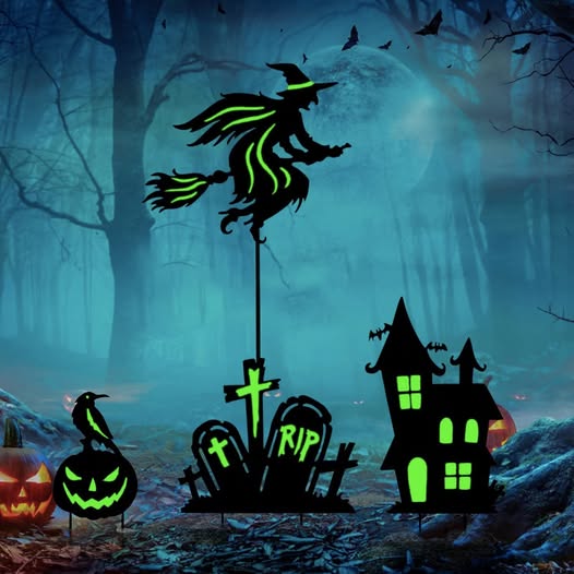 This 3-Piece Glow-in-the-Dark Halloween Yard Decor Set is 50% off