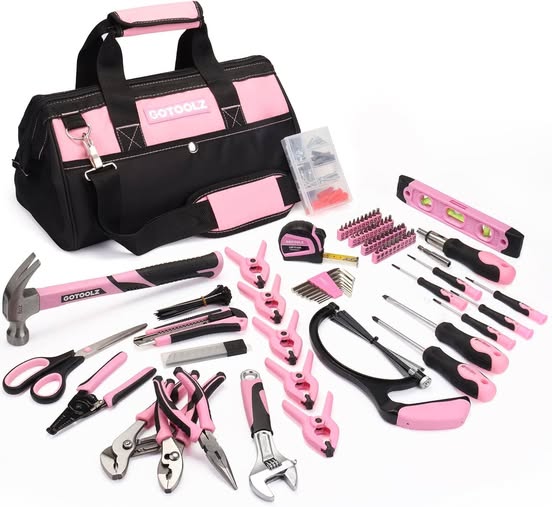 This PINK Home Tool Set drops 40%off