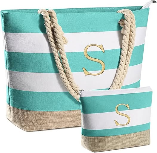 GIFT IDEA TOO!!!! This personalized canvas beach tote with matching makeup bag is SO cute for summer
