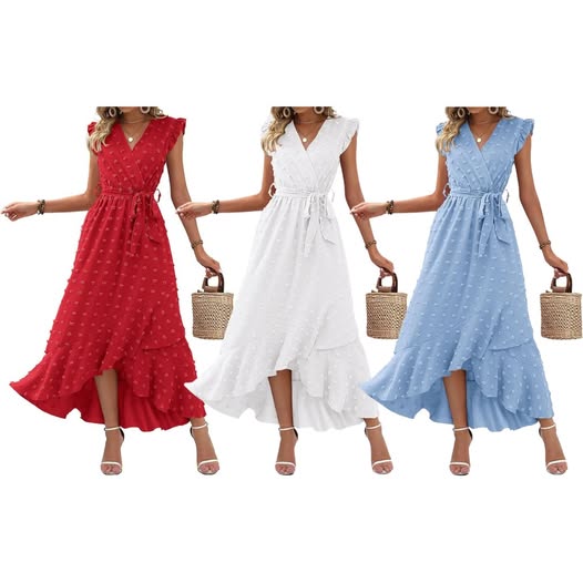 GORGEOUS!!!!! This flowy Swiss dot maxi dress is perfect for events or vacations